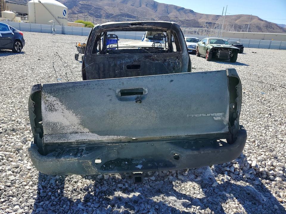 2014 Toyota Tacoma VIN 5TFTU4GN4EX063840 COPART salvage auction — BURN, NV - NON-REPAIRABLE VEHICLE CERT, sold $125 on 2026-07-27 (photo 6)