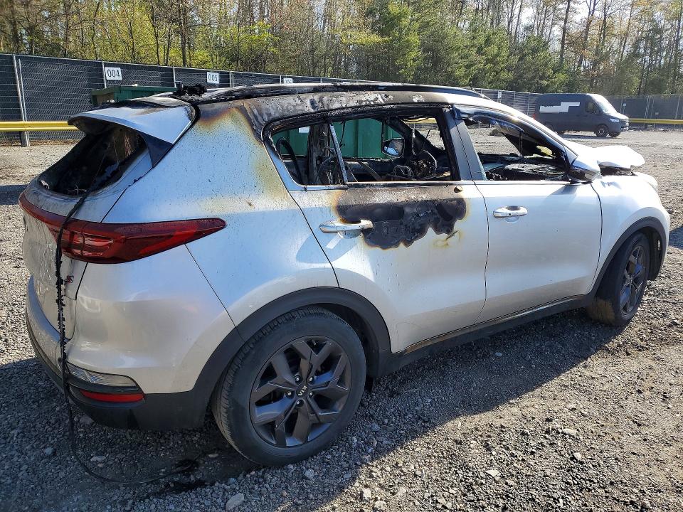 2020 Kia Sportage VIN KNDP63AC6L7657503 COPART salvage auction — Burn Interior, MD - CERT OF SALVAGE > 75% DAMAGE, sold $1,550 on 2026-07-24 (photo 3)