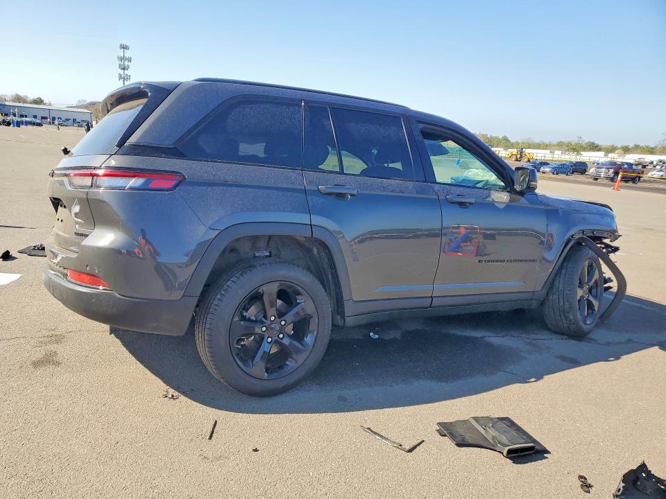 2025 Jeep Cherokee VIN 1C4RJHBG5SC299189 COPART salvage auction — FRONT END, Ny - Mv907A-Parts Only W/Lienholder, sold $6,600 on 2026-08-03 (photo 3)