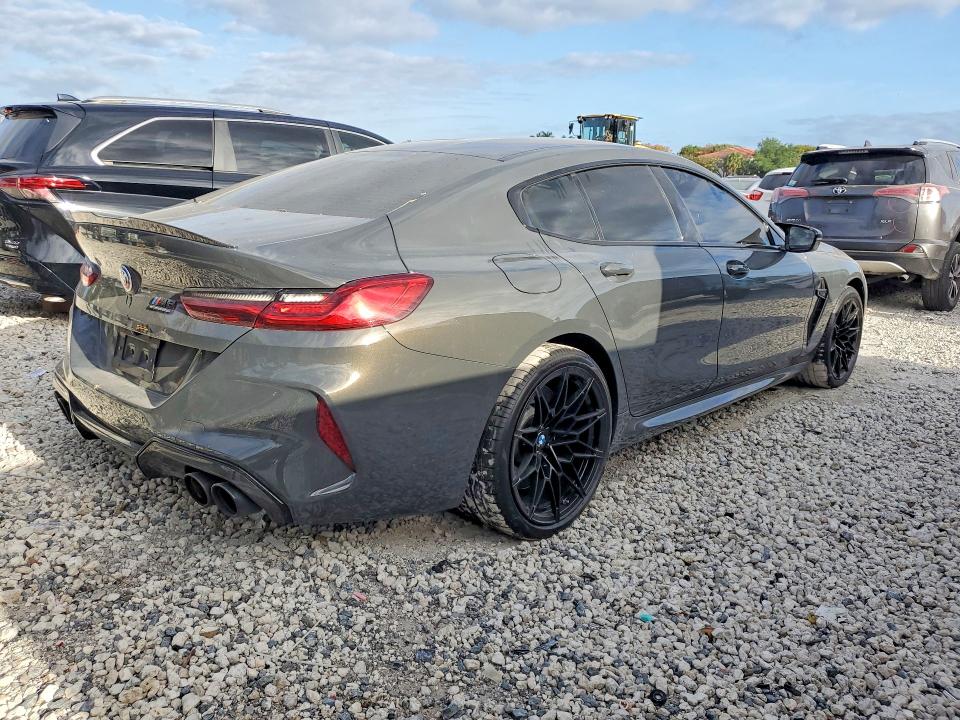 2023 BMW M8 VIN WBSGV0C07PCK80559 COPART salvage auction — MINOR DENT/SCRATCHES, Salvage Title, sold $14,500 on 2026-07-21 (photo 3)