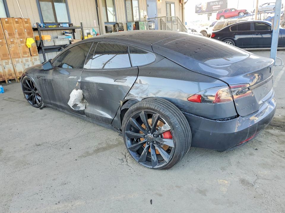 2017 Tesla Model s VIN 5YJSA1E19HF228489 COPART salvage auction — SIDE, Salvage Title, sold $3,650 on 2026-07-20 (photo 2)