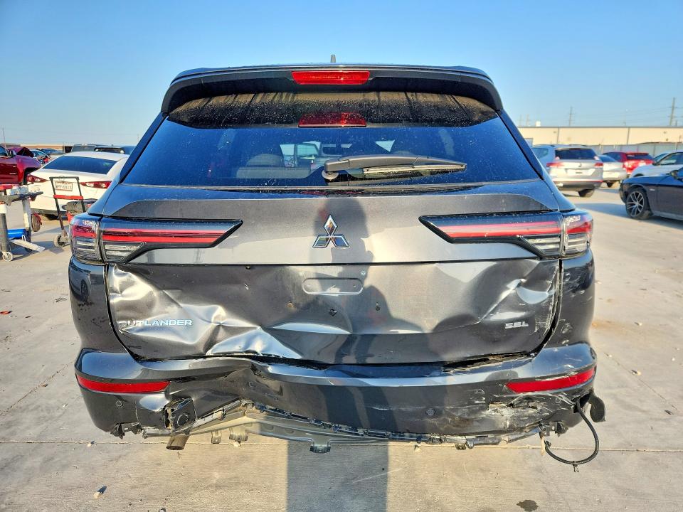 2025 Mitsubishi Outlander VIN JA4J3WA8XSZ022941 COPART salvage auction — FRONT END, Tx - Salvage Vehicle Title, sold $12,100 on 2026-07-31 (photo 6)