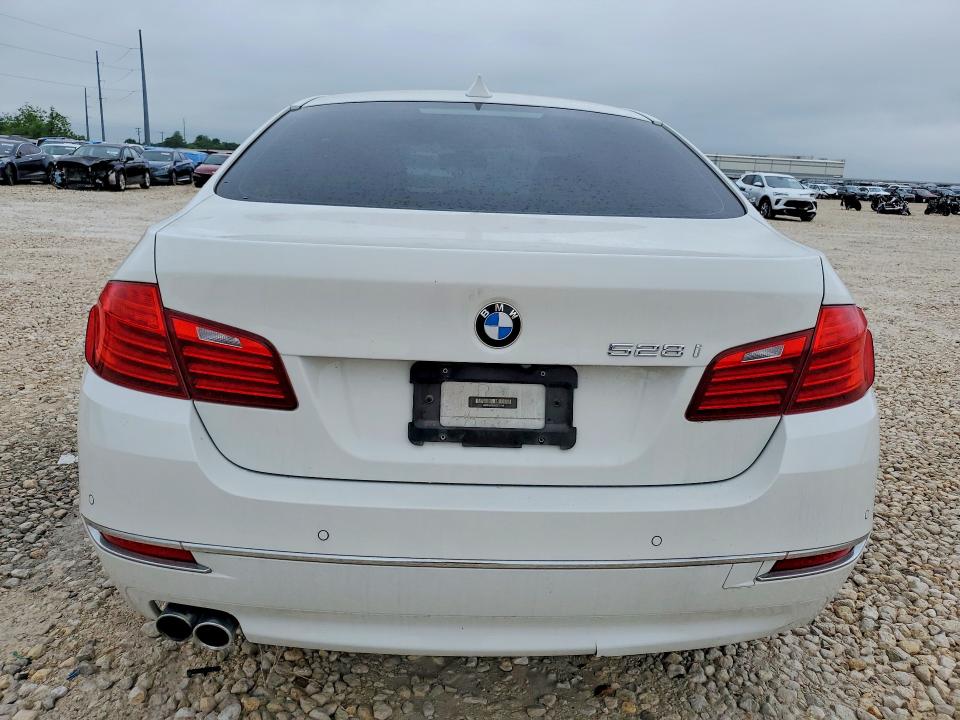 2016 BMW 5er VIN WBA5A5C55GG351749 COPART salvage auction — FRONT END, Tx - Salvage Vehicle Title, sold $2,450 on 2026-07-02 (photo 6)
