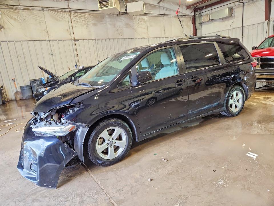 2020 Toyota Sienna VIN 5TDKZ3DC1LS040450 — COPART salvage auction photo