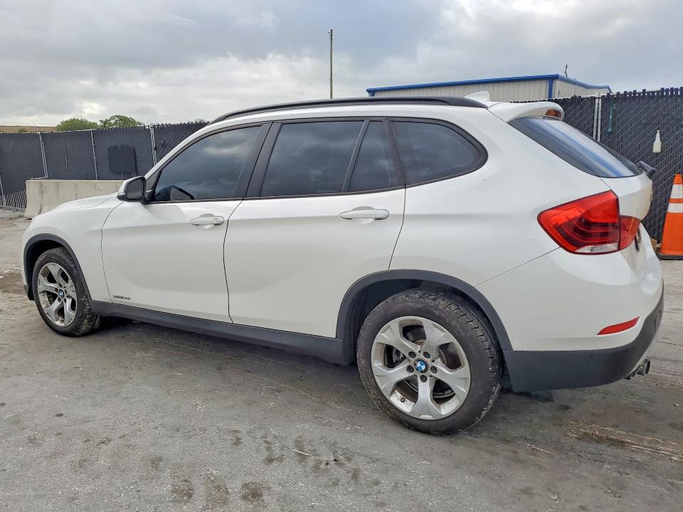 2015 BMW X1 VIN WBAVM1C50FV317762 COPART salvage auction — BURN, FL - CERT OF TITLE SLVG REBUILDABLE, sold $1,100 on 2026-07-02 (photo 2)