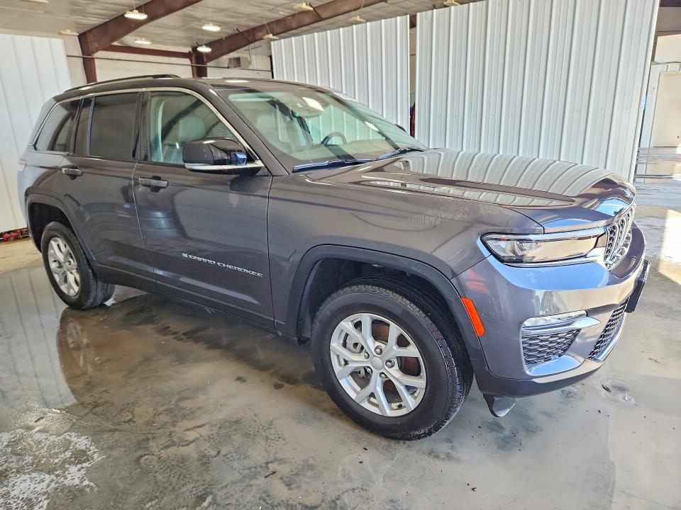 2023 Jeep Grand cherokee VIN 1C4RJHBG2PC545929 COPART salvage auction — MINOR DENT/SCRATCHES, Il - Certificate Of Title, sold $26,000 on 2026-07-02 (photo 4)