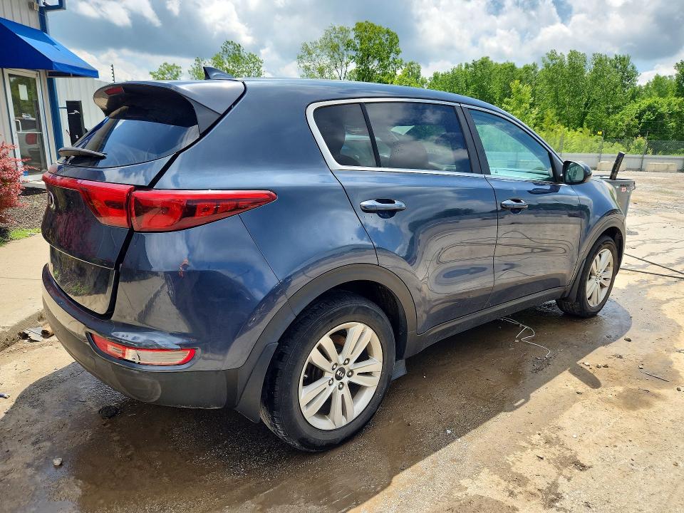 2017 Kia Sportage VIN KNDPM3AC7H7177094 COPART salvage auction — SIDE, Ky - Bill Of Sale/Part Only/No Titl, sold $1,850 on 2026-07-02 (photo 3)