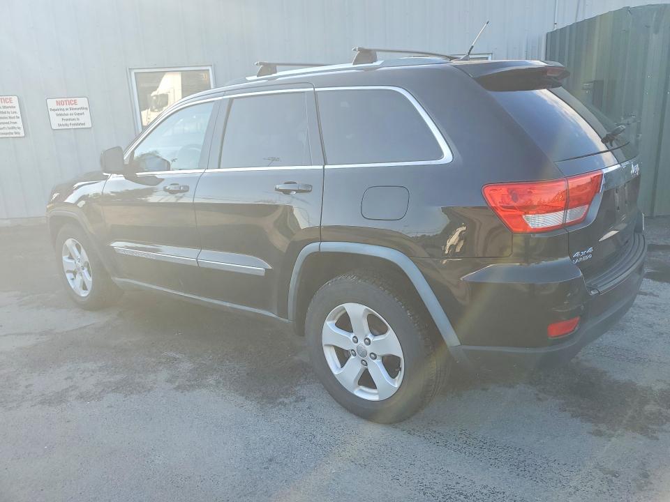 2011 Jeep Grand cherokee VIN 1J4RR4GG2BC657630 COPART salvage auction — MINOR DENT/SCRATCHES, Wv - Certificate Of Title, sold $425 on 2026-07-06 (photo 2)