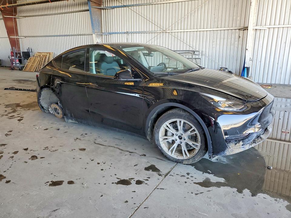 2023 Tesla Model y VIN 7SAYGAEE9PF901486 COPART salvage auction — REAR END, Salvage Title, sold $8,200 on 2026-07-13 (photo 4)