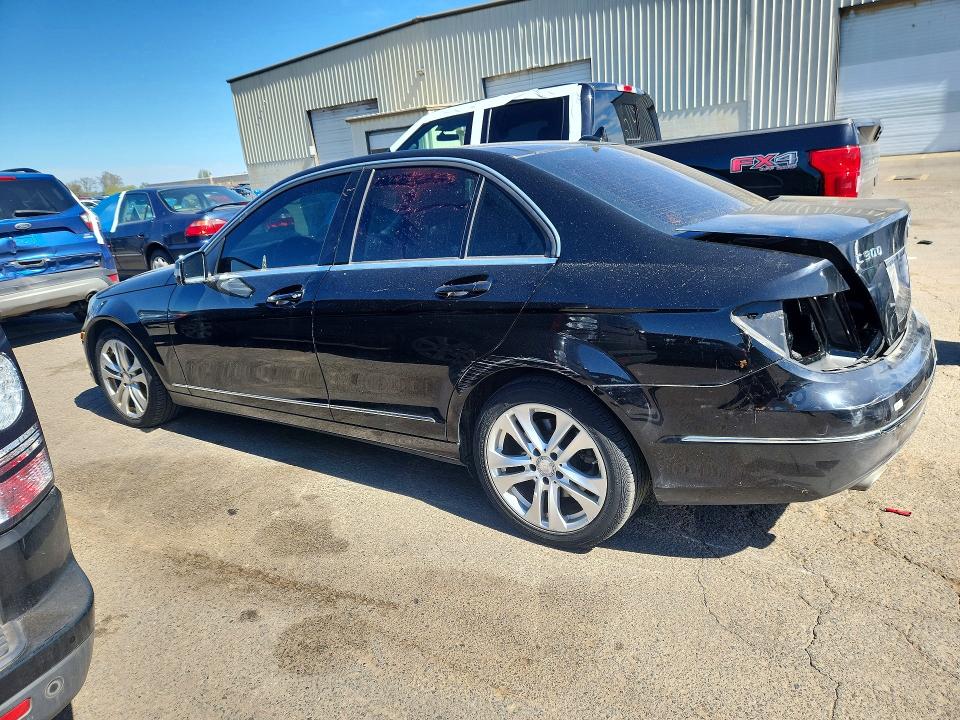2013 Mercedes-benz VIN WDDGF8AB0DR257095 COPART salvage auction — REAR END, Or - Lien Papers Salvage, sold $1,700 on 2026-08-03 (photo 2)