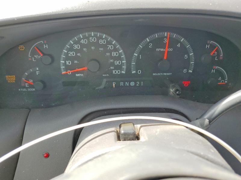 2000 Ford Expedition VIN 1FMRU1568YLB17992 COPART salvage auction — FRONT END, Nv - Salvage Title, sold $150 on 2026-07-29 (photo 9)
