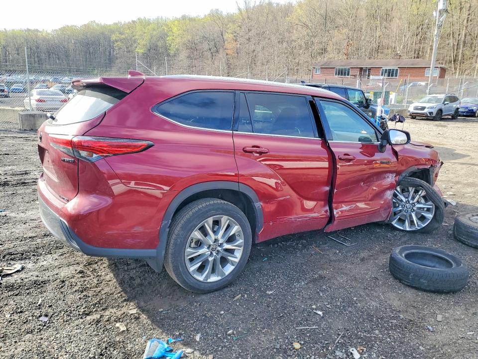 2021 Toyota Highlander VIN 5TDXBRCH1MS531189 COPART salvage auction — FRONT END, Md - Cert Of Salvage > 75% Damage, sold $4,550 on 2026-07-23 (photo 3)