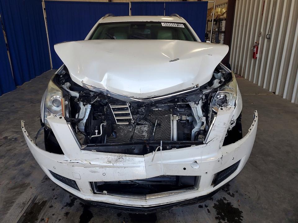 2014 Cadillac Srx VIN 3GYFNBE3XES630418 COPART salvage auction — FRONT END, SC - CERT OF TITLE-SALVAGE, sold $200 on 2026-07-09 (photo 5)