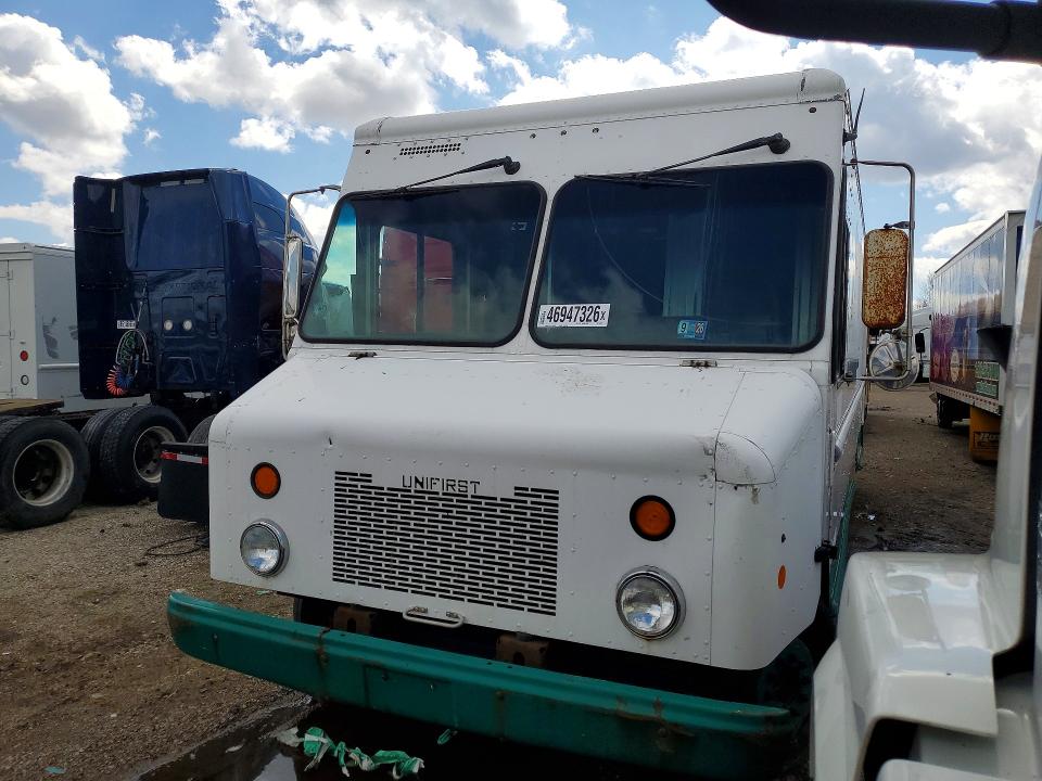 2010 Workhorse W42 VIN 5B4KPD280A3439476 COPART salvage auction — NORMAL WEAR, Il - Certificate Of Title (P), sold $1,500 on 2026-07-30 (photo 1)