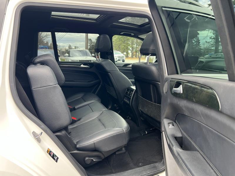 2019 Mercedes-benz Gls-klasse VIN 4JGDF6EE6KB226666 COPART salvage auction — Minor Dent/Scratches, TX - CERTIFICATE OF TITLE (P), sold $9,800 on 2026-05-01 (photo 6)