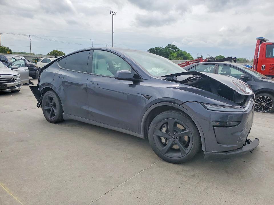 2026 Tesla Model y VIN 7SAYGDEE3TA496637 COPART salvage auction — FRONT END, Tx - Salvage Vehicle Title, sold $11,000 on 2026-07-09 (photo 4)