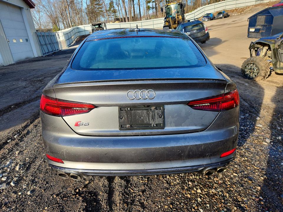 2019 Audi Rs5 VIN WAUB4CF53KA017631 COPART salvage auction — ROLLOVER, Vt - Cert Of Title-Salvage Vehicle, sold $5,900 on 2026-07-13 (photo 6)