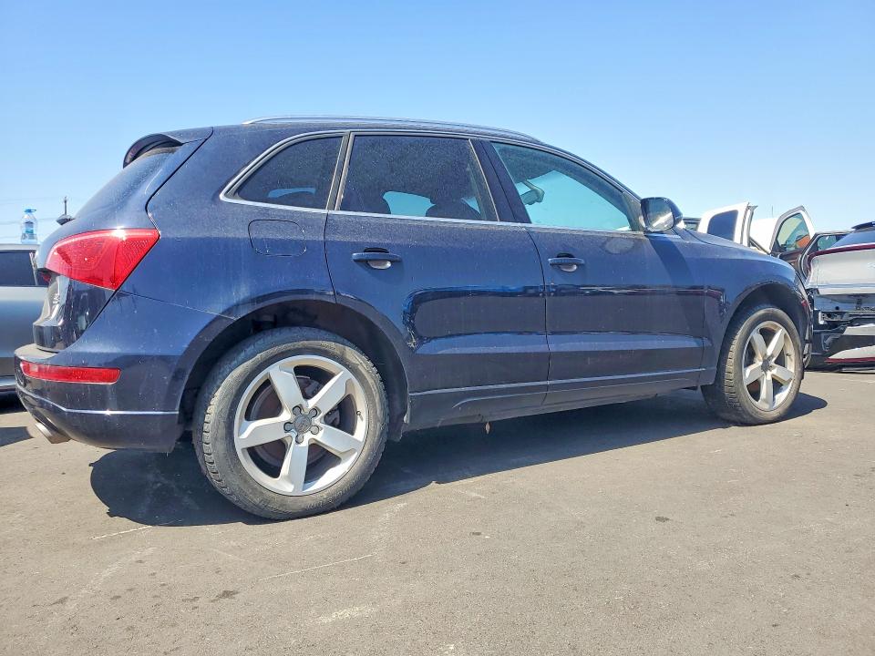 2010 Audi Q5 VIN WA1LKAFP0AA069942 COPART salvage auction — MECHANICAL, Ca - Dis/Dlr/Exp Only Clean Title, sold $300 on 2026-07-08 (photo 3)