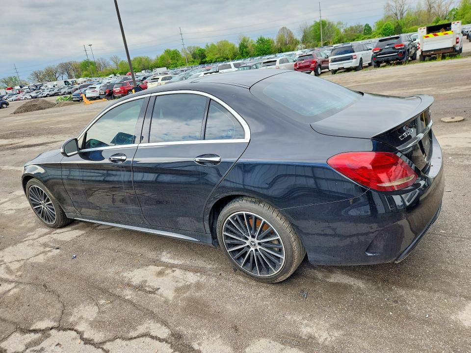 2015 Mercedes-benz C-klasse VIN 55SWF4KB7FU020639 COPART salvage auction — MINOR DENT/SCRATCHES, In - Certificate Of Title (P), sold $5,600 on 2026-07-09 (photo 2)