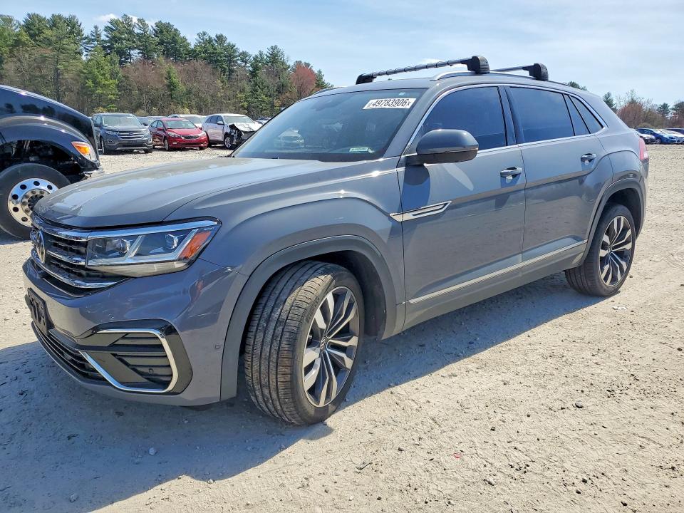 2022 Volkswagen Atlas VIN 1V2FE2CA2NC200037 — COPART salvage auction photo