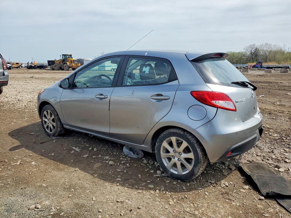 2013 Mazda 2 VIN JM1DE1LZ1D0157772 COPART salvage auction — REAR END, Il - Salvage Certificate, sold $925 on 2026-07-31 (photo 2)