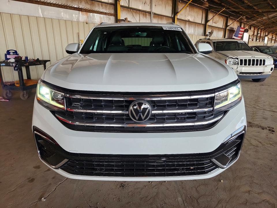 2022 Volkswagen Atlas VIN 1V2SE2CAXNC204688 COPART salvage auction — SIDE, Az - Cert Of Title - Salvage, sold $4,100 on 2026-07-27 (photo 5)