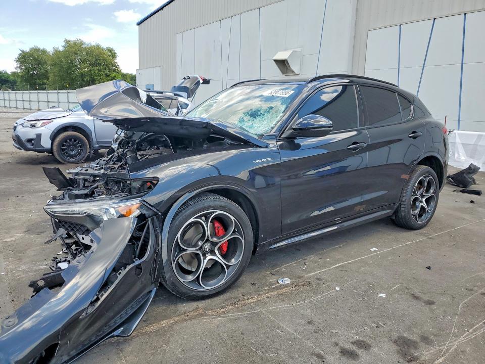 2022 Alfa romeo Stelvio VIN ZASPAKBN3N7D41463 COPART salvage auction — FRONT END, Fl - Certificate Of Destruction, sold $2,100 on 2026-08-19 (photo 1)