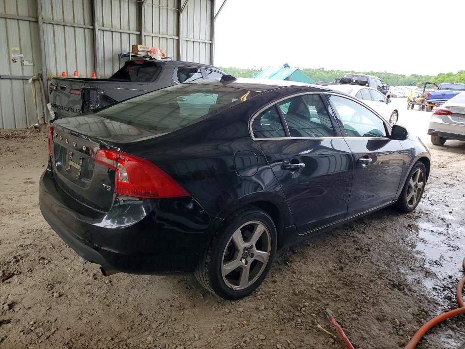 2012 Volvo S60 VIN YV1622FS7C2053824 COPART salvage auction — MINOR DENT/SCRATCHES, FL - CERTIFICATE OF TITLE, sold $1,300 on 2026-07-10 (photo 3)