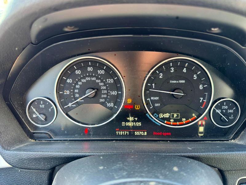 2018 BMW 3 series VIN WBA8E5G54JNU47029 COPART salvage auction — MINOR DENT/SCRATCHES, Ny - Certificate Of Title, sold $1,200 on 2026-07-30 (photo 9)