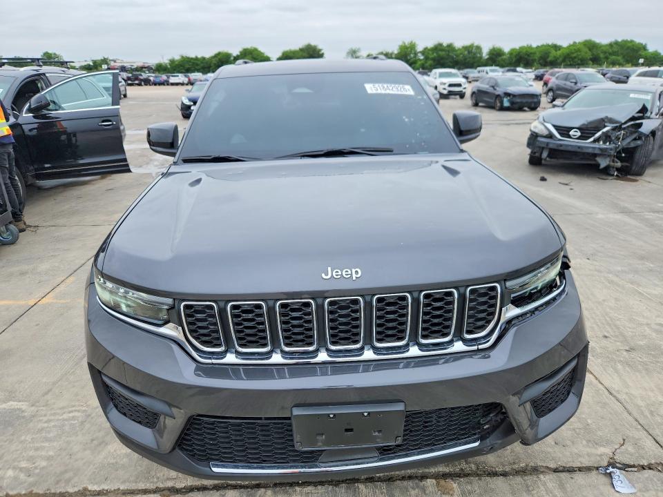 2025 Jeep Cherokee VIN 1C4RJGAG8SC314845 COPART salvage auction — SIDE, Tx - Certificate Of Title, sold $20,100 on 2026-07-30 (photo 5)