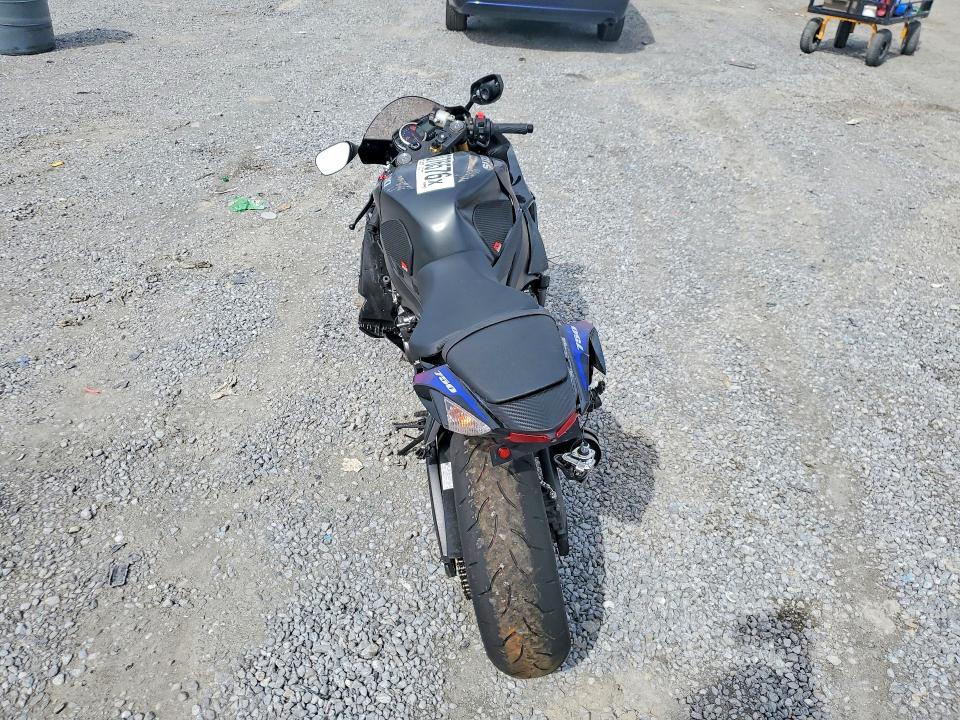 2026 Suzuki Gsx-r VIN JS1GR7MAXT7100063 COPART salvage auction — FRONT END, Nc - Salvage Certificate Of Title, sold $625 on 2026-07-30 (photo 4)