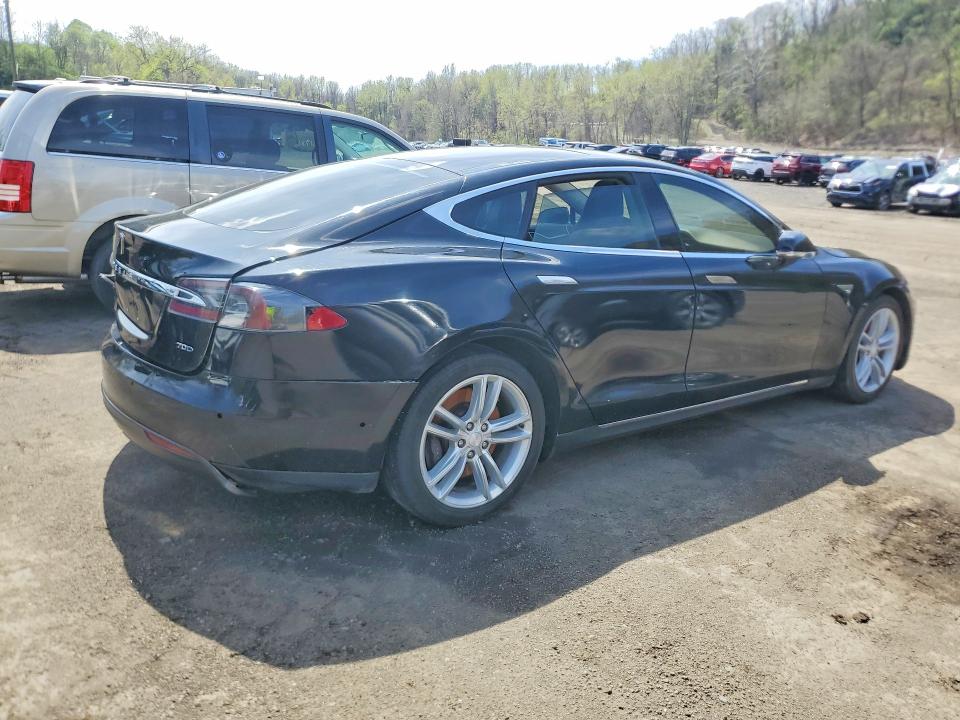 2015 Tesla Model s VIN 5YJSA1E27FF119731 COPART salvage auction — REAR END, Nj - Cert Of Title-Salvage, sold $5,600 on 2026-08-19 (photo 3)