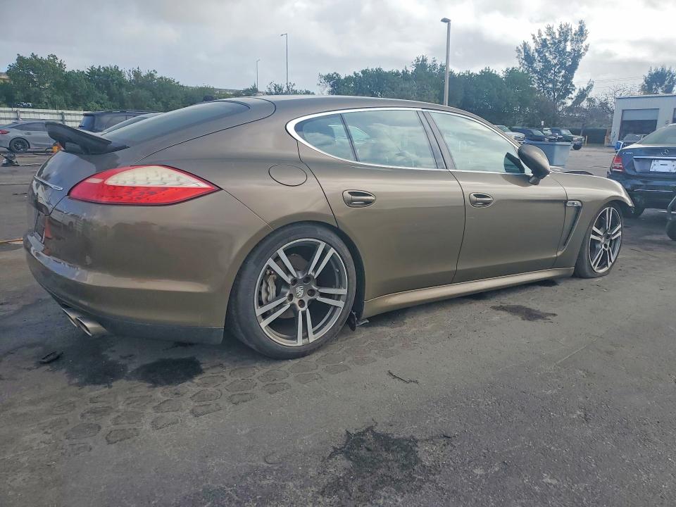 2011 Porsche Panamera VIN WP0AB2A74BL060824 COPART salvage auction — MECHANICAL, FL - CERT OF TITLE SLVG REBUILDABLE (P), sold $975 on 2026-08-19 (photo 3)