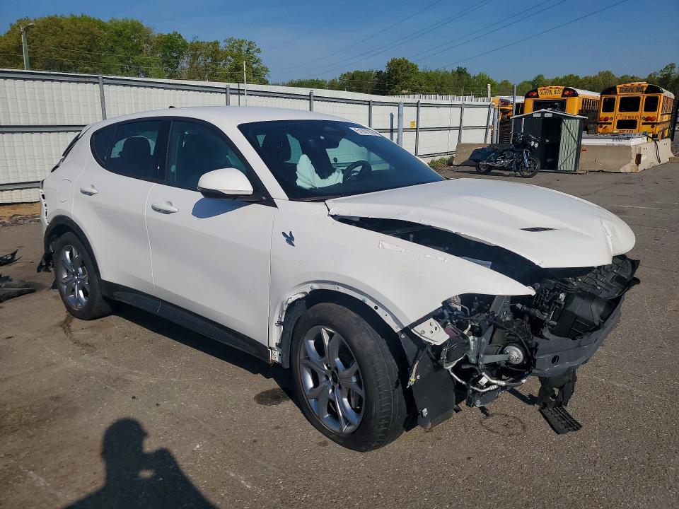 2024 Dodge Hornet VIN ZACPDFCW4R3A28405 COPART salvage auction — FRONT END, Fl - Certificate Of Destruction, sold $3,650 on 2026-07-28 (photo 4)