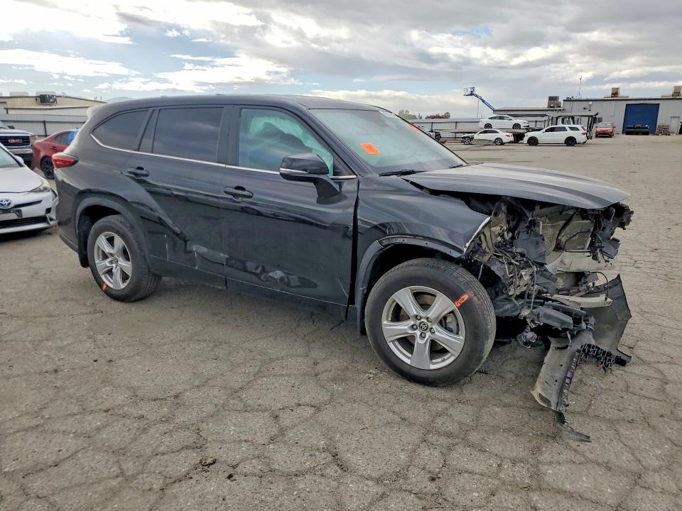 2023 Toyota VIN 5TDKDRBH1PS038932 COPART salvage auction — FRONT END, Ca - Salvage Certificate, sold $7,500 on 2026-07-10 (photo 4)