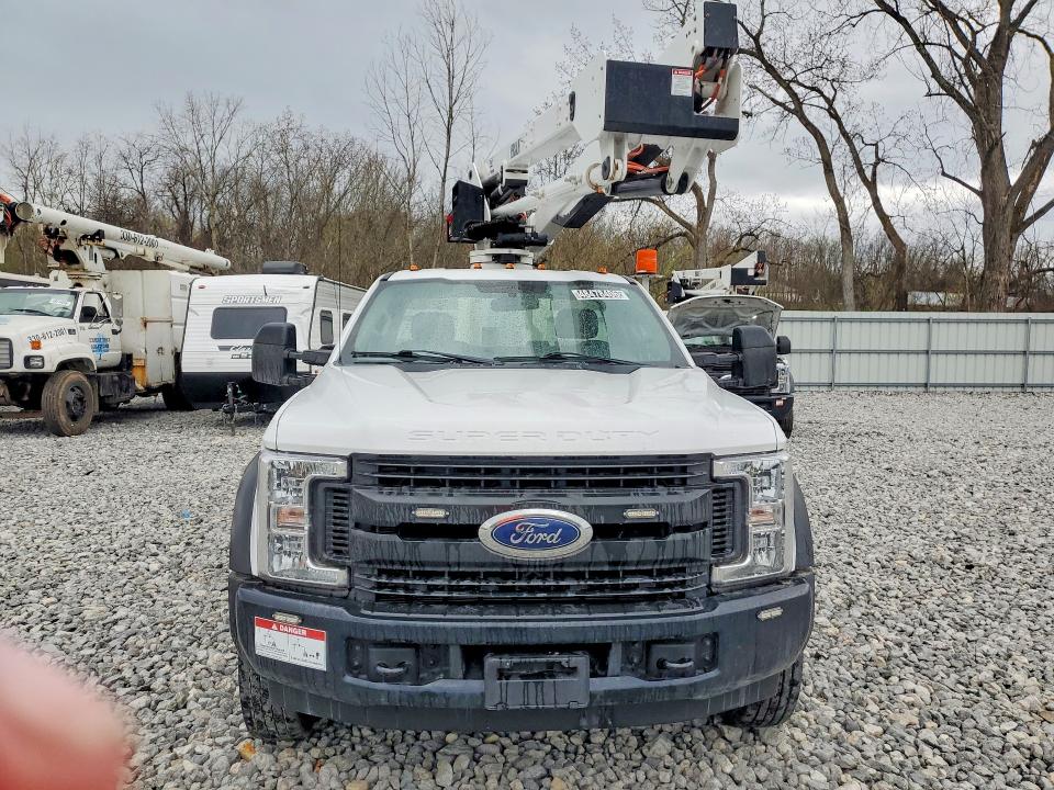 2019 Ford F-550 super duty VIN 1FDUF5GT4KDA16061 COPART salvage auction — MINOR DENT/SCRATCHES, OH - CERTIFICATE OF TITLE, sold $7,300 on 2026-07-28 (photo 5)