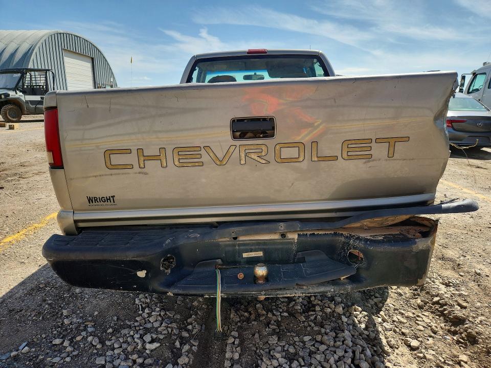 2002 Chevrolet S-10 pickup VIN 1GCCS145928119432 COPART salvage auction — FRONT END, KS - CERT OF TITLE-SALVAGE, sold $275 on 2026-07-08 (photo 6)