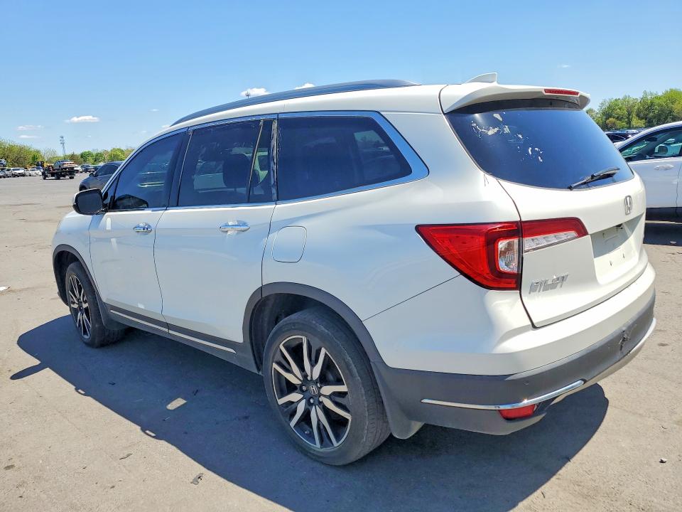 2022 Honda Pilot VIN 5FNYF6H60NB060737 COPART salvage auction — WATER/FLOOD, Va - Certificate Of Title, sold $2,600 on 2026-07-02 (photo 2)
