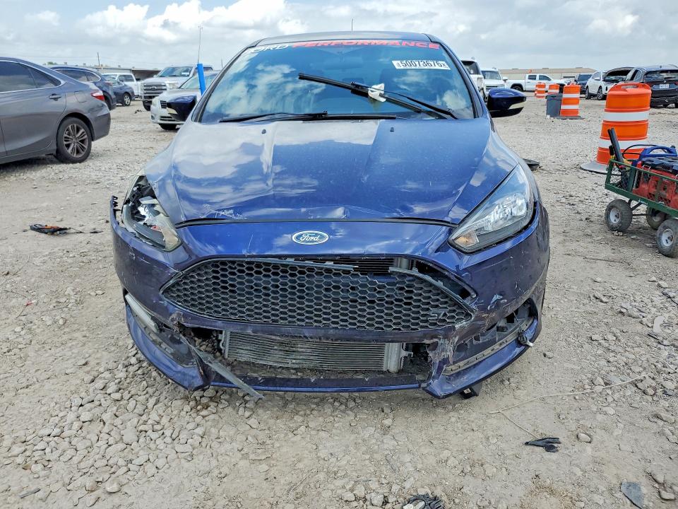 2017 Ford Focus VIN 1FADP3L90HL244577 COPART salvage auction — FRONT END, Tx - Salvage Vehicle Title, sold $3,500 on 2026-07-02 (photo 5)