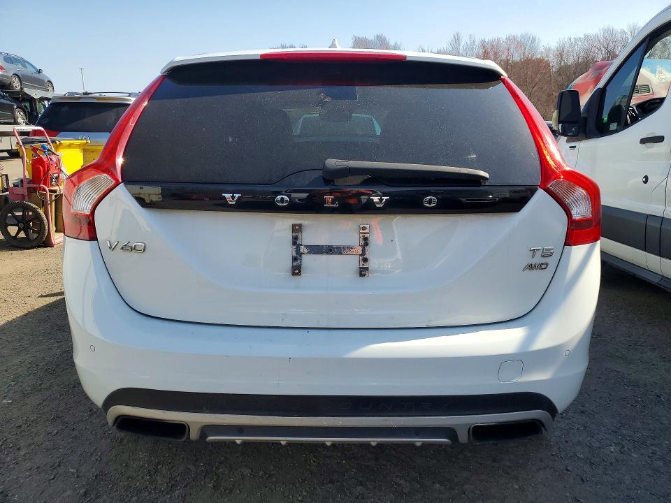 2015 Volvo V60 cross country VIN YV4612HK1F1000646 COPART salvage auction — FRONT END, Ct - Certificate Of Title, sold $3,900 on 2026-07-09 (photo 6)
