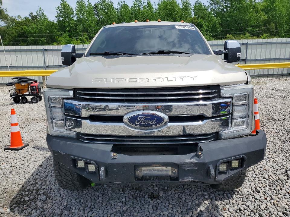 2017 Ford VIN 1FT7W2BT6HED04612 COPART salvage auction — MINOR DENT/SCRATCHES, TN - SALVAGE CERTIFICATE, sold $10,000 on 2026-07-09 (photo 5)