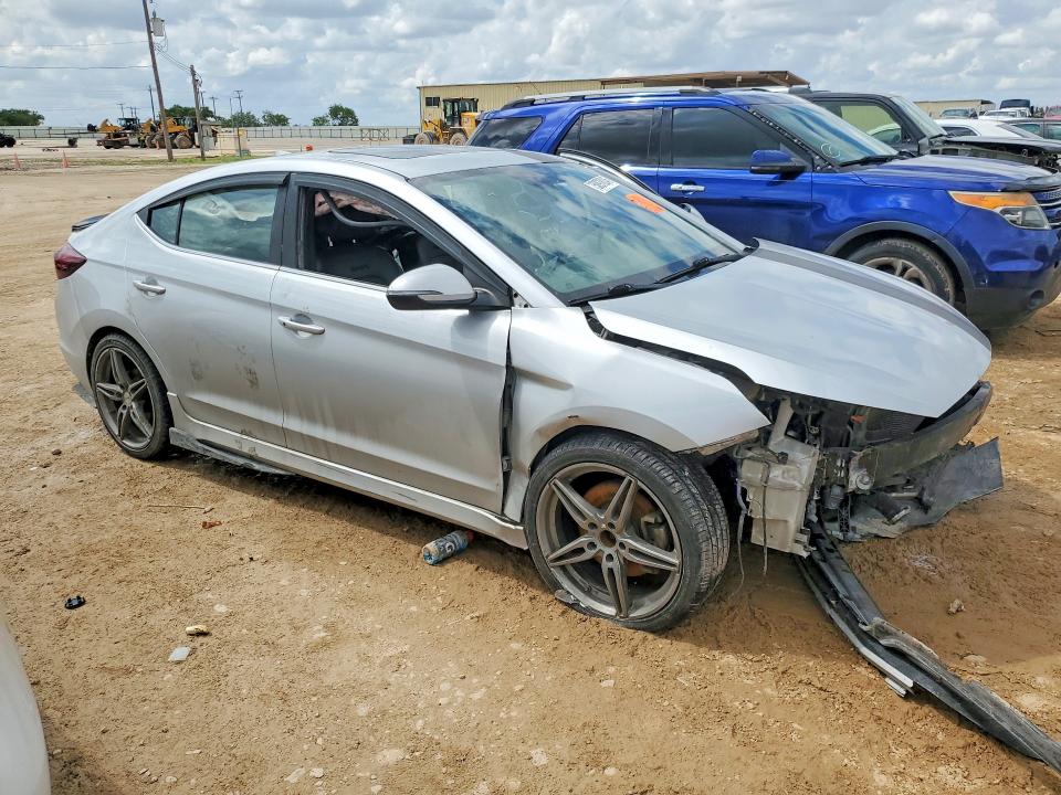 2019 Hyundai Elantra VIN KMHD04LB2KU830007 COPART salvage auction — FRONT END, TX - SALVAGE VEHICLE TITLE, sold $1,500 on 2026-07-30 (photo 4)