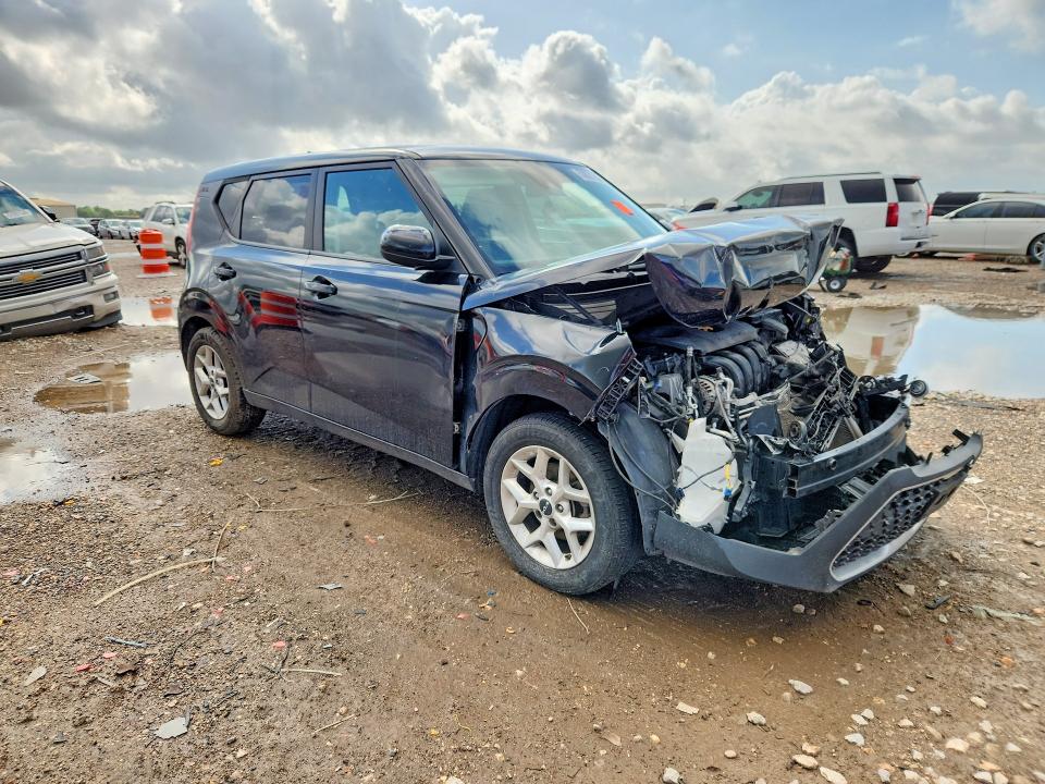 2022 Kia Soul VIN KNDJ23AU5N7185436 COPART salvage auction — FRONT END, Salvage Title, sold $850 on 2026-07-09 (photo 4)