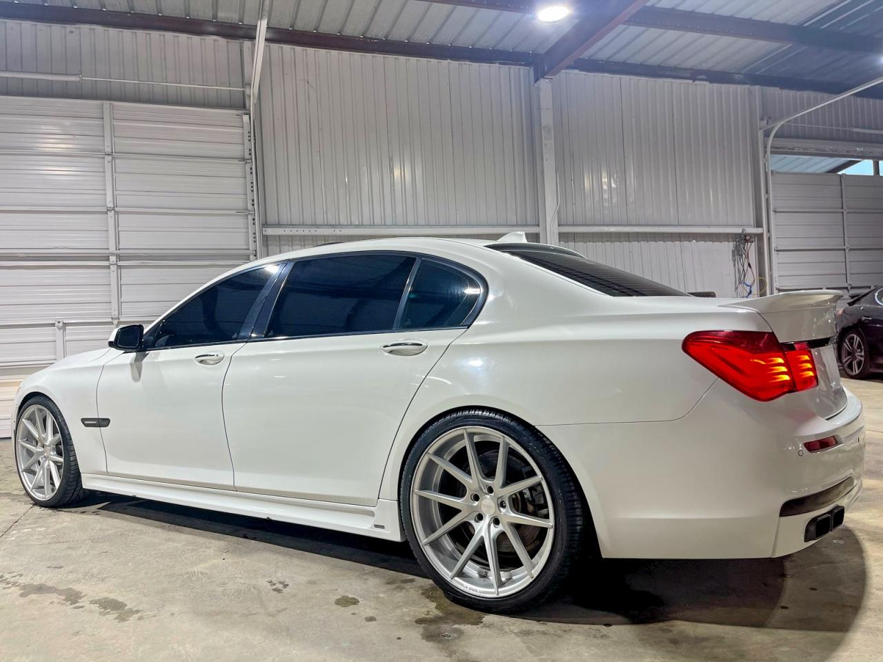 2010 BMW 7er VIN WBAKB8C58ACY64395 COPART salvage auction — Damage History, Rs - Clean Title, sold $22,600 on 2026-07-10 (photo 3)