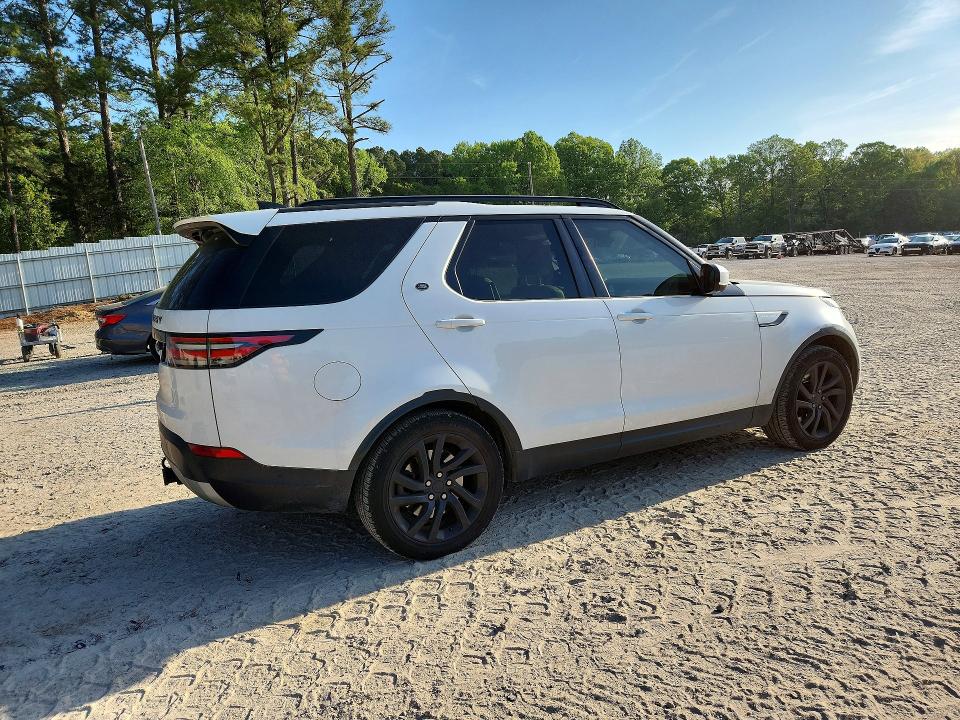 2017 Land rover Discovery VIN SALRRBBV8HA046451 COPART salvage auction — MINOR DENT/SCRATCHES, Nc - Salvage Certificate Of Title, sold $800 on 2026-07-31 (photo 3)