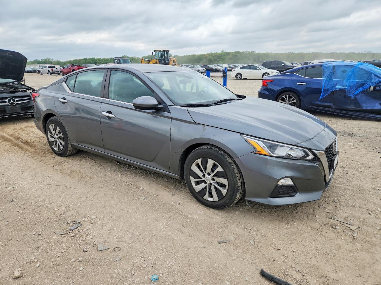 2021 Nissan Altima VIN 1N4BL4BVXMN378339 COPART salvage auction — Hail, KS - CERT OF TITLE-SALVAGE, sold $5,500 on 2026-07-09 (photo 4)