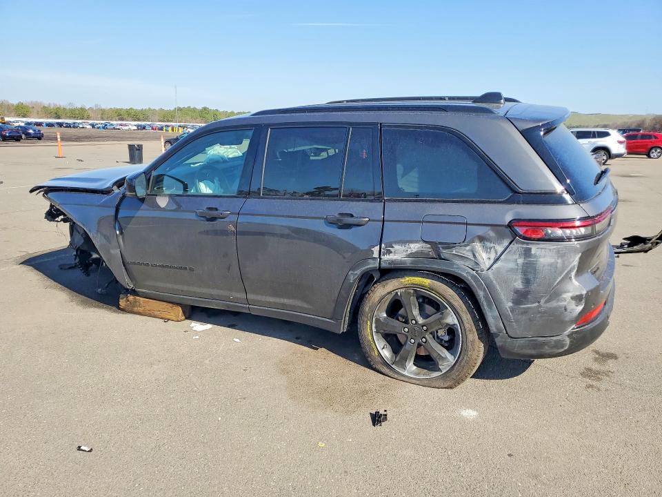 2025 Jeep Cherokee VIN 1C4RJHBG5SC299189 COPART salvage auction — FRONT END, Ny - Mv907A-Parts Only W/Lienholder, sold $6,600 on 2026-08-03 (photo 2)