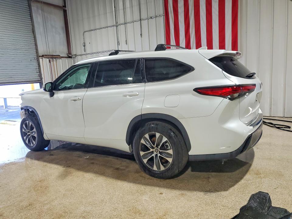 2023 Toyota Highlander VIN 5TDKDRAHXPS005543 COPART salvage auction — FRONT END, In - Certificate Of Title, sold $13,700 on 2026-07-02 (photo 2)
