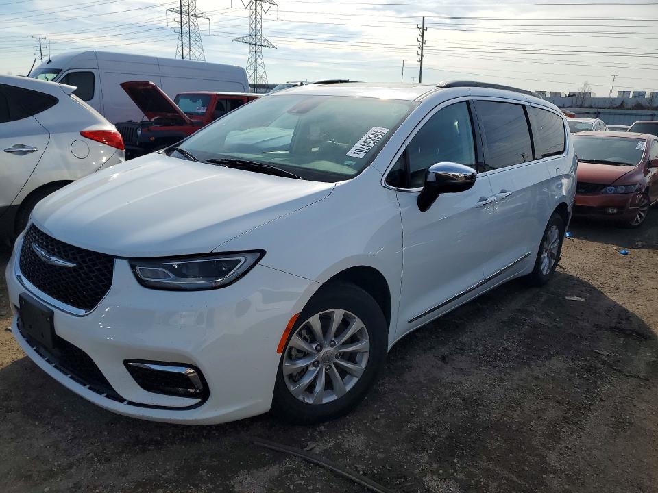 2023 Chrysler Pacifica VIN 2C4RC1GG5PR620026 — COPART salvage auction photo