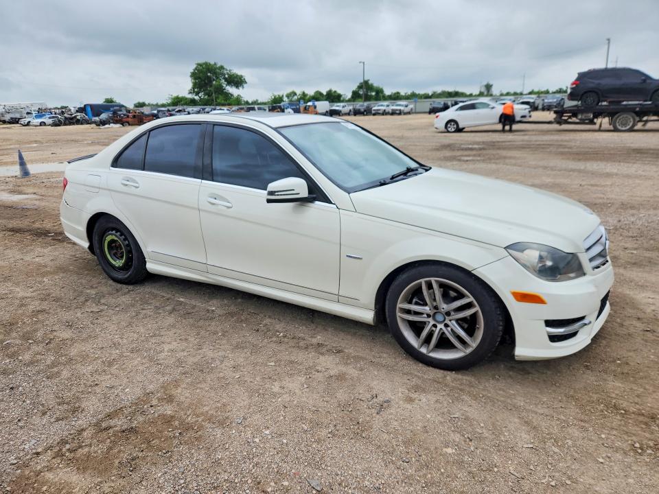 2012 Mercedes-benz C-klasse VIN WDDGF4HB2CA631993 COPART salvage auction — FRONT END, Tx - Salvage Vehicle Title, sold $1,450 on 2026-07-21 (photo 4)